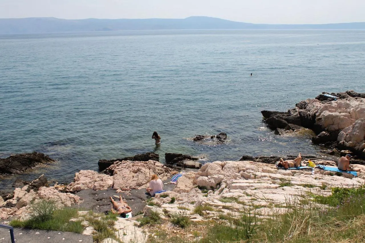 Apartments By The Sea Novi Vinodolski - 19981
