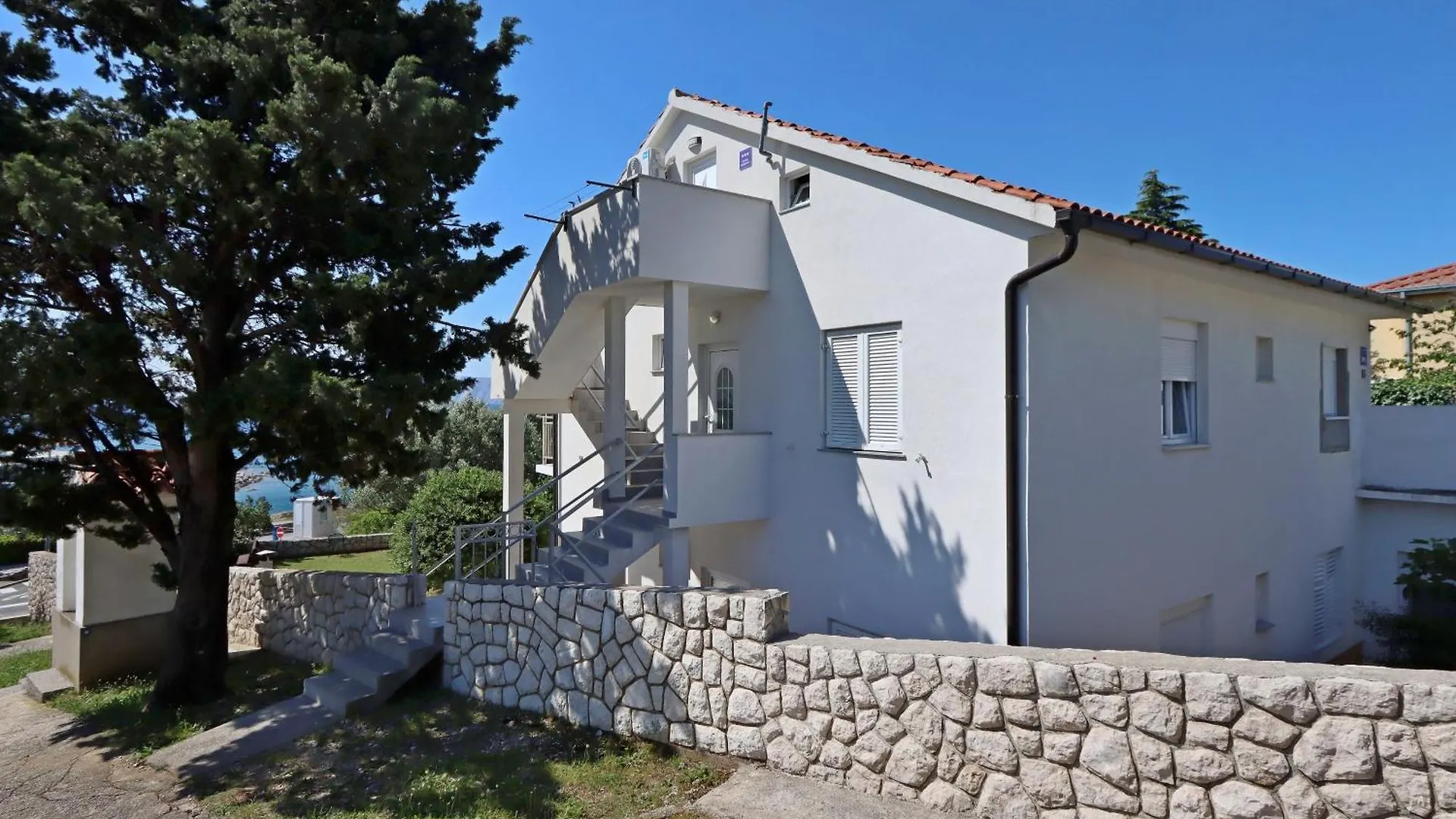 Apartments By The Sea Novi Vinodolski - 19981